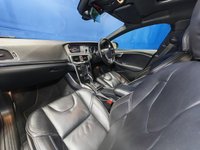 USED 2017 67 VOLVO V40 1.5 T3 R-Design Pro Hatchback 5dr Petrol Auto Euro 6 (s/s) (152 ps) 