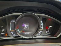 USED 2017 67 VOLVO V40 1.5 T3 R-Design Pro Hatchback 5dr Petrol Auto Euro 6 (s/s) (152 ps) 