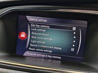 USED 2017 67 VOLVO V40 1.5 T3 R-Design Pro Hatchback 5dr Petrol Auto Euro 6 (s/s) (152 ps) 