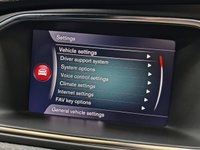 USED 2017 67 VOLVO V40 1.5 T3 R-Design Pro Hatchback 5dr Petrol Auto Euro 6 (s/s) (152 ps) 