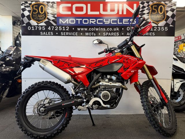View our QJMOTOR COV 125 X