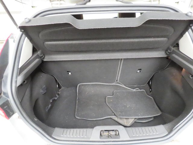 2016 FORD FIESTA - Photo 12