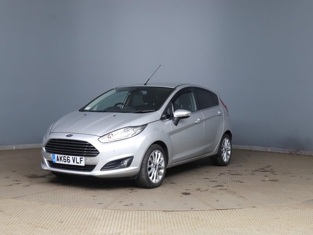 2016 FORD FIESTA - Photo 3