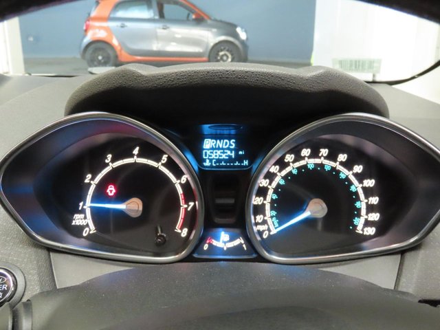 2016 FORD FIESTA - Photo 2