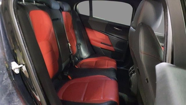 2016 JAGUAR XE - Photo 8