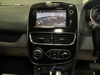 USED 2017 67 RENAULT CLIO 1.5 dCi Dynamique S Nav Hatchback 5dr Diesel EDC Euro 6 (s/s) (90 ps) in Blackburn  *ONLY 17,000mls!!* Finance Available 12 to 84 Months