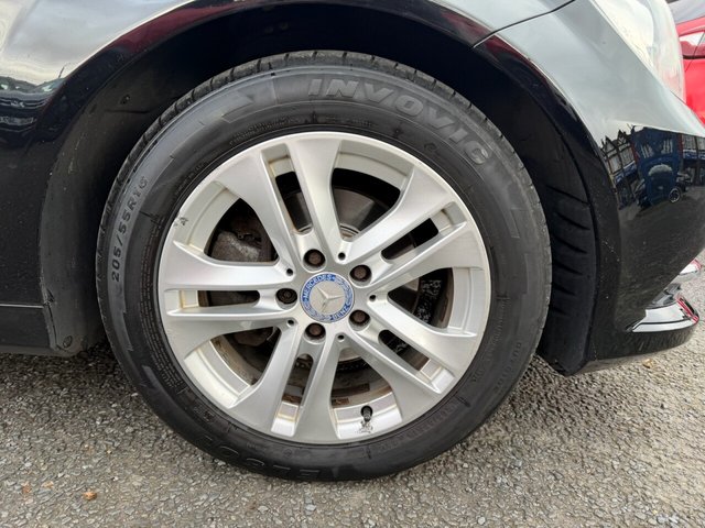 2012 Mercedes-Benz C CLASS - Photo 8