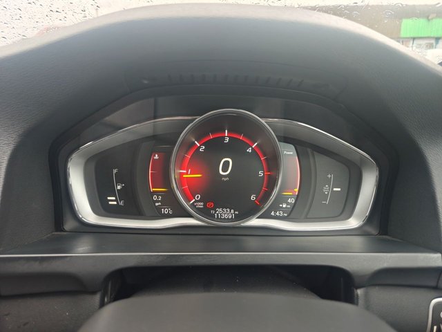 2017 VOLVO V60 - Photo 5