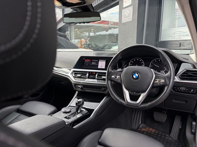 2020 BMW 3 SERIES - Photo 4