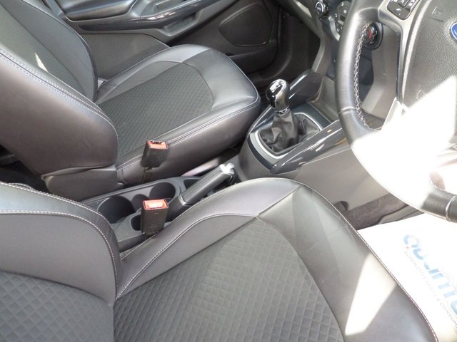 2016 FORD ECOSPORT - Photo 11