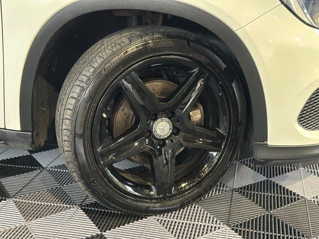 2015 Mercedes-Benz GLA - Photo 3