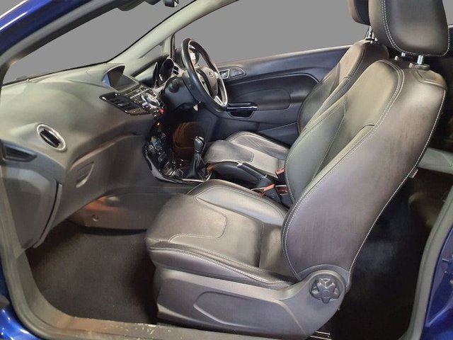 2017 FORD FIESTA - Photo 3