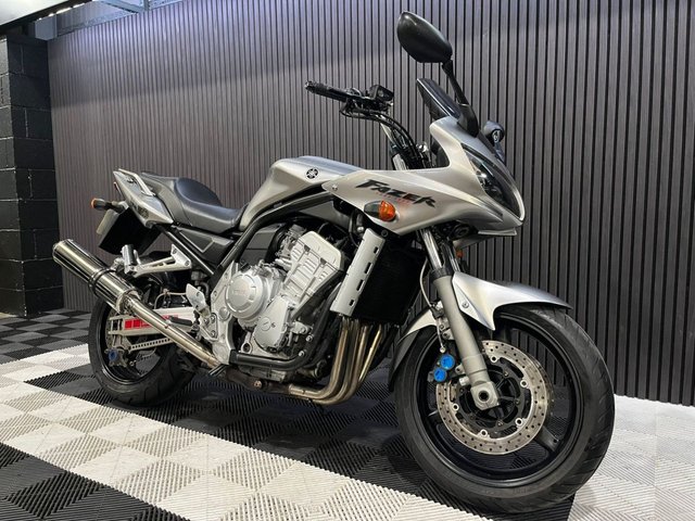 View our YAMAHA FZS1000