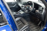 USED 2021 71 BMW X5 M 4.4i V8 Competition SUV 5dr Petrol Auto xDrive Euro 6 (s/s) (625 ps) Massive specification including Sky Lounge Pan roof, M Multifunctional heated, cooled memory seats, Heads up display, Sports exhaust, 22" Alloys, Harmon Kardon, Acoustic glazing, Soft Close etc