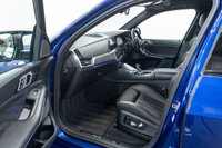 USED 2021 71 BMW X5 M 4.4i V8 Competition SUV 5dr Petrol Auto xDrive Euro 6 (s/s) (625 ps) Massive specification including Sky Lounge Pan roof, M Multifunctional heated, cooled memory seats, Heads up display, Sports exhaust, 22" Alloys, Harmon Kardon, Acoustic glazing, Soft Close etc