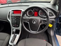 USED 2015 15 VAUXHALL ASTRA 1.6 16v SRi Hatchback 5dr Petrol Auto Euro 5 (115 ps) 