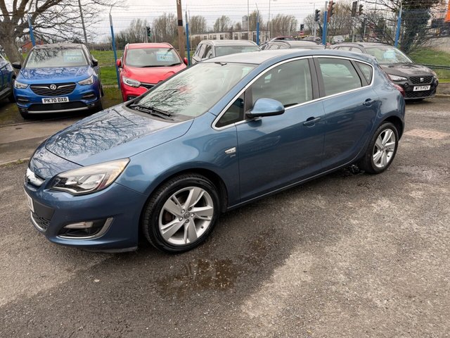 2015 VAUXHALL ASTRA - Photo 6