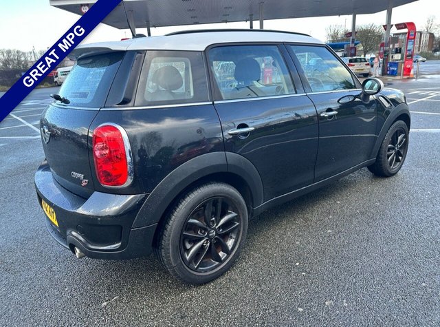 View our MINI COUNTRYMAN