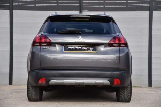 2019 PEUGEOT 2008 - Photo 11
