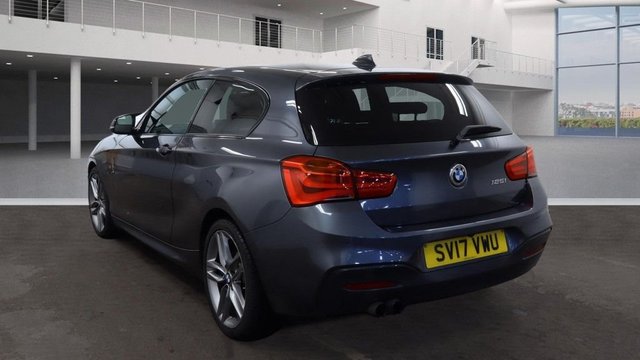 2017 BMW 1 SERIES - Photo 4