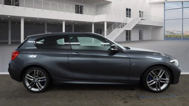 2017 BMW 1 SERIES - Photo 6