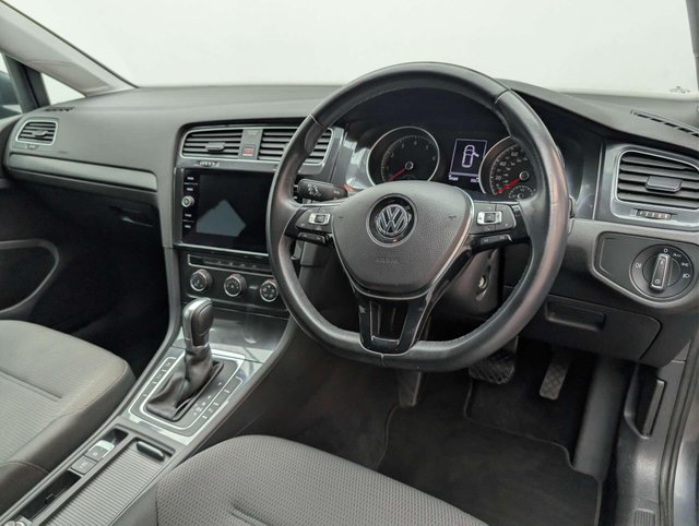 USED 2018 18 VOLKSWAGEN GOLF 1.4 Golf SE Nav TSi BlueMotion Technology Semi-Auto 5dr CLICK & COLLECT/ HOME DELIVERY