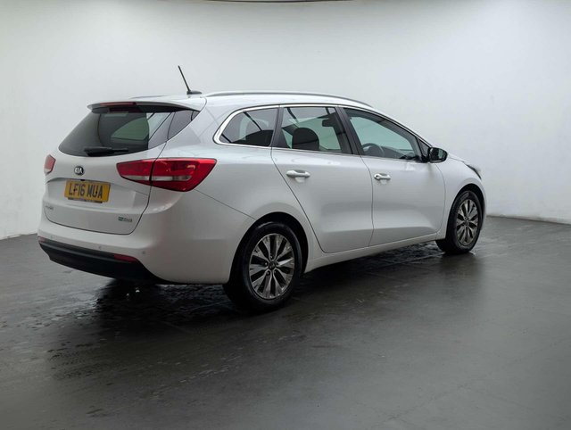 USED 2016 16 KIA CEED 1.6 Ceed 3 ISG CRDi Semi-Auto 5dr CLICK & COLLECT/ HOME DELIVERY