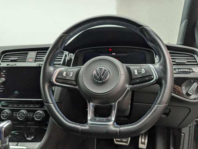 USED 2018 18 VOLKSWAGEN GOLF 1.4 Golf GTE Advance Semi-Auto 5dr CLICK & COLLECT/ HOME DELIVERY