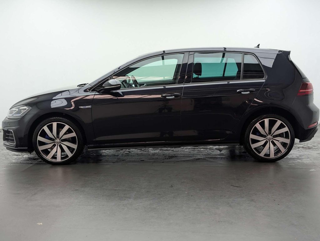 Used 2018 18 VOLKSWAGEN GOLF 1.4 Golf GTE Advance Semi-Auto 5dr CLICK & COLLECT/ HOME DELIVERY