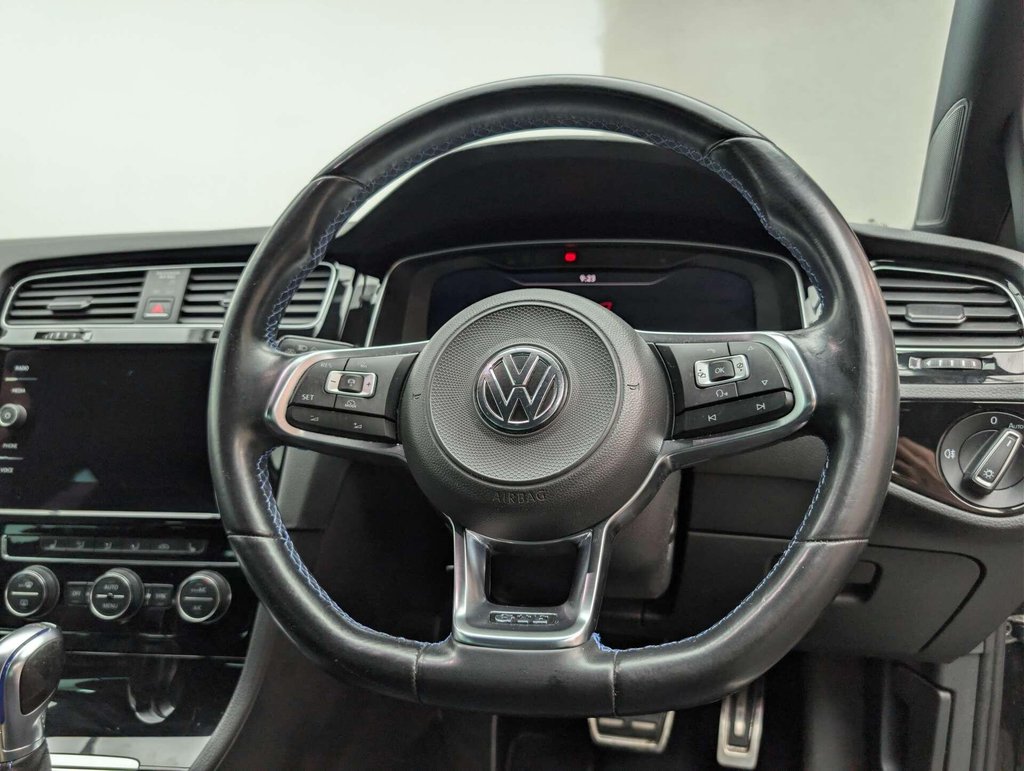 Used 2018 18 VOLKSWAGEN GOLF 1.4 Golf GTE Advance Semi-Auto 5dr CLICK & COLLECT/ HOME DELIVERY