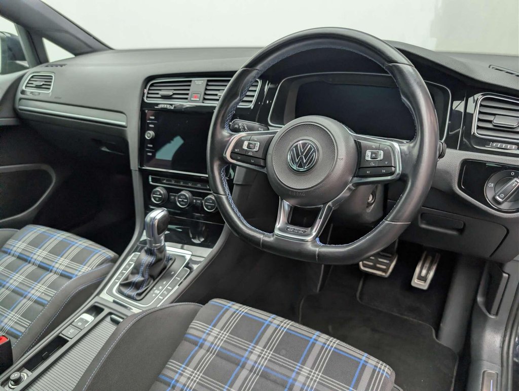 Used 2018 18 VOLKSWAGEN GOLF 1.4 Golf GTE Advance Semi-Auto 5dr CLICK & COLLECT/ HOME DELIVERY