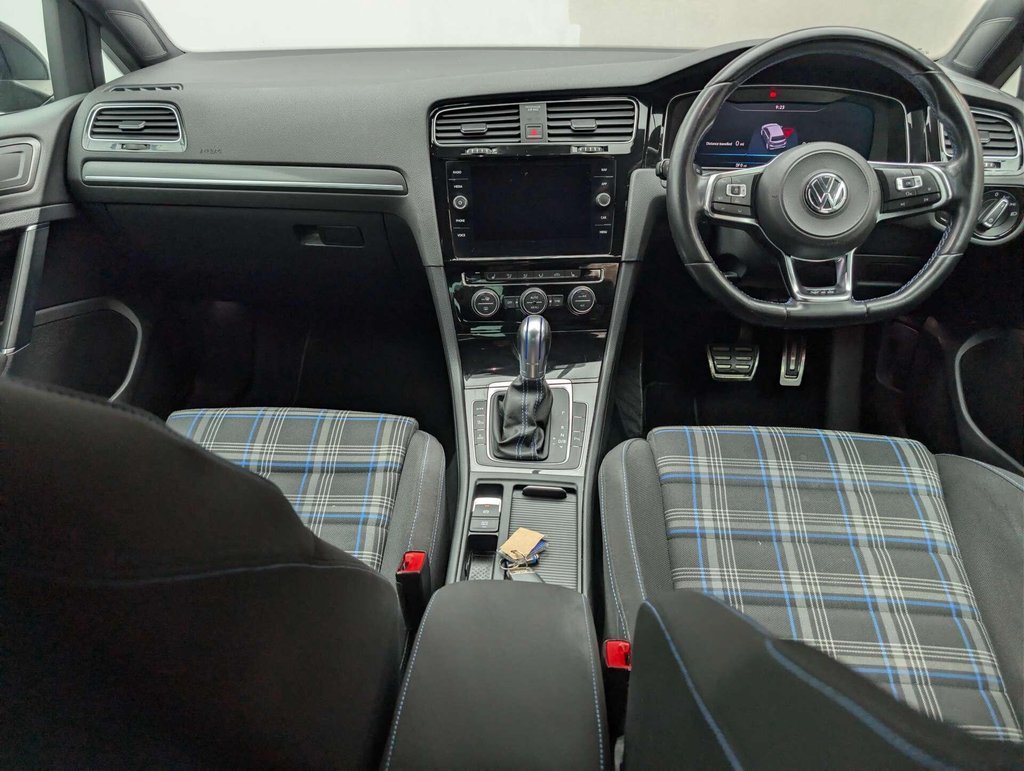 Used 2018 18 VOLKSWAGEN GOLF 1.4 Golf GTE Advance Semi-Auto 5dr CLICK & COLLECT/ HOME DELIVERY