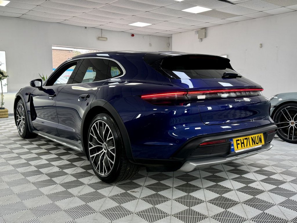 USED 2021 71 PORSCHE TAYCAN Performance Plus 93.4kWh 4S Cross Turismo 5dr Electric Auto 4WD (11kW Charger) (571 ps) 