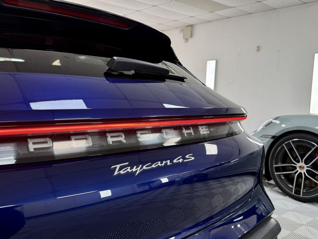 USED 2021 71 PORSCHE TAYCAN Performance Plus 93.4kWh 4S Cross Turismo 5dr Electric Auto 4WD (11kW Charger) (571 ps) 