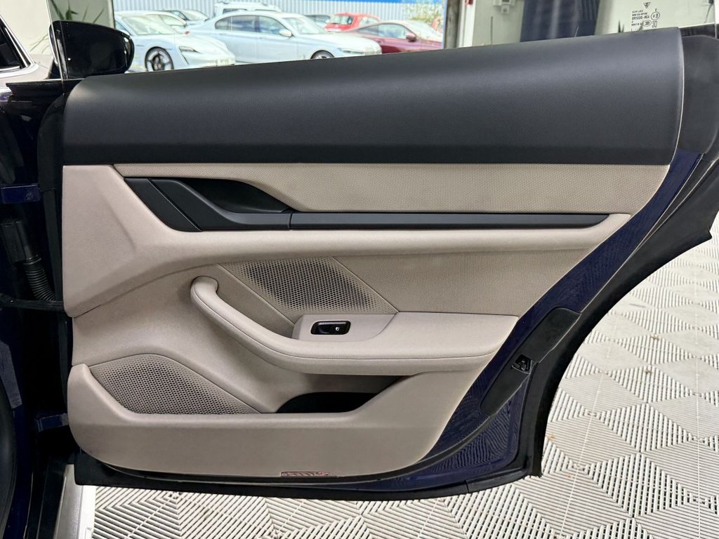 USED 2021 71 PORSCHE TAYCAN Performance Plus 93.4kWh 4S Cross Turismo 5dr Electric Auto 4WD (11kW Charger) (571 ps) 