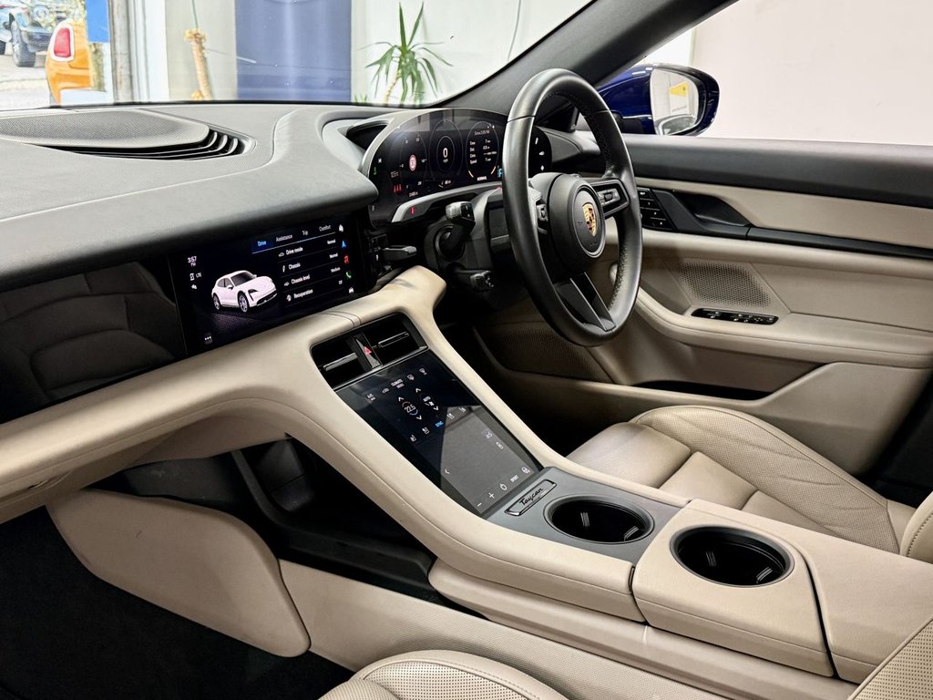 USED 2021 71 PORSCHE TAYCAN Performance Plus 93.4kWh 4S Cross Turismo 5dr Electric Auto 4WD (11kW Charger) (571 ps) 