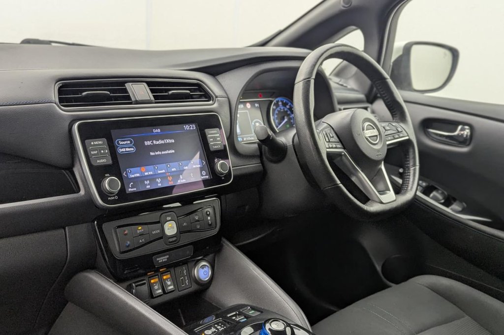 USED 2023 72 NISSAN LEAF 39kWh N-Connecta Hatchback 5dr Electric Auto (150 ps) Sat Nav, Keyless, Rear Camera