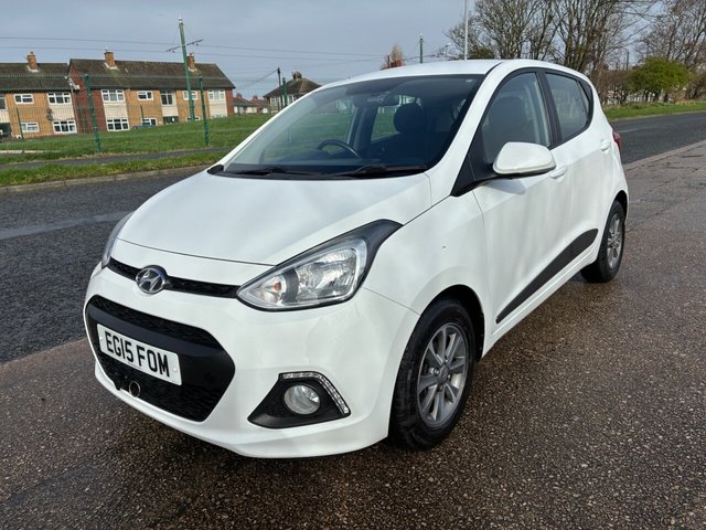 2015 HYUNDAI I10 - Photo 2