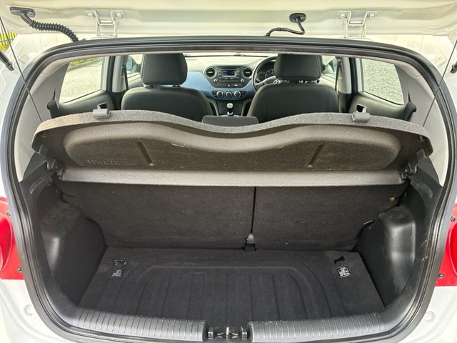 2015 HYUNDAI I10 - Photo 12