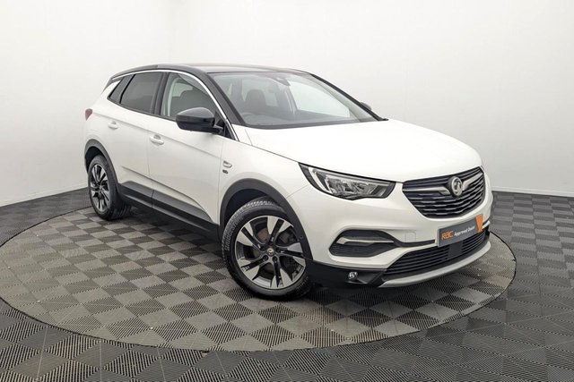 2020 70 VAUXHALL GRANDLAND X 1.2 Turbo Griffin SUV 5dr Petrol Manual Euro 6 (s/s) (130 ps) Car Play, Sat Nav, Cruise