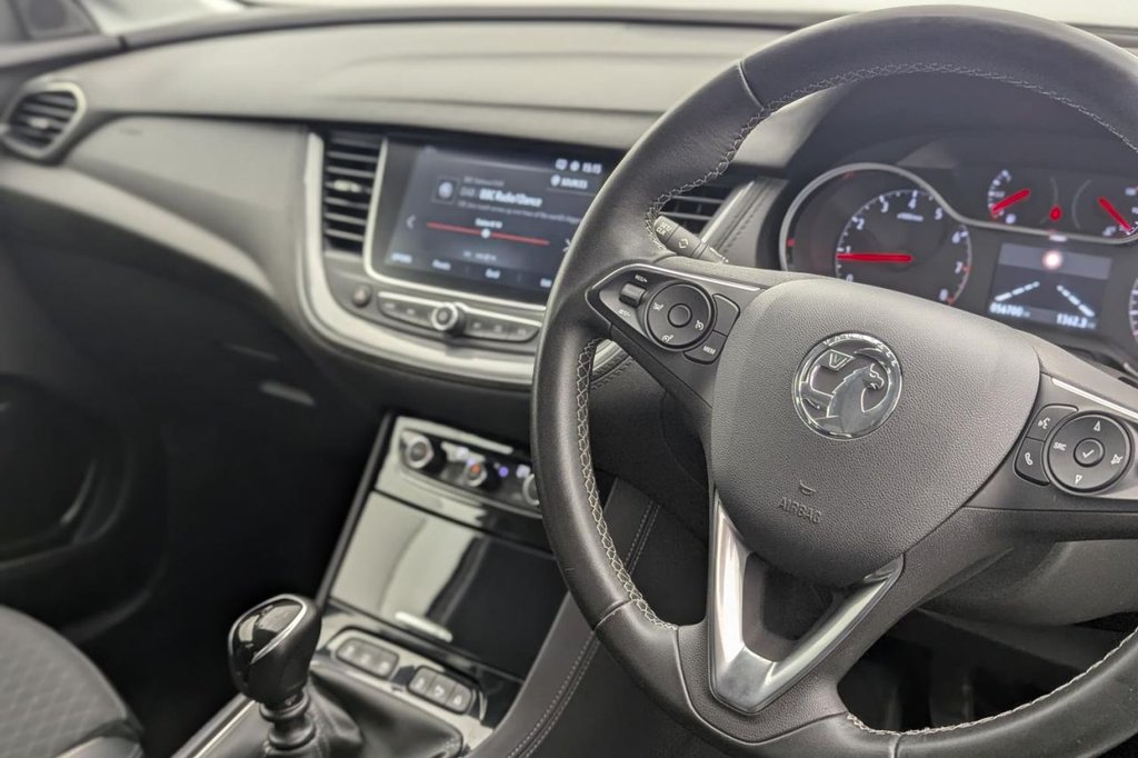 USED 2020 70 VAUXHALL GRANDLAND X 1.2 Turbo Griffin SUV 5dr Petrol Manual Euro 6 (s/s) (130 ps) Car Play, Sat Nav, Cruise