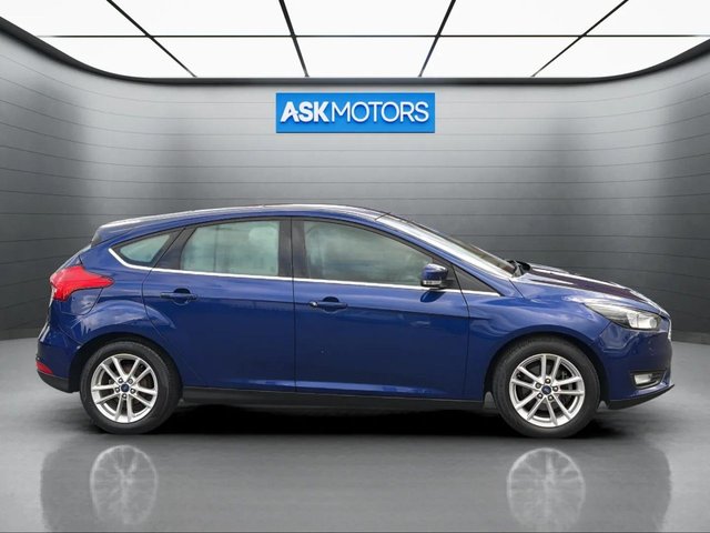 2016 FORD FOCUS - Photo 4