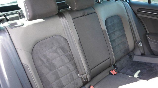 2015 VOLKSWAGEN GOLF 2.0 TDI BlueMotion Tech GT Estate 5dr Diesel Manual Euro 6 (s/s) (150 ps) - Photo 11