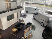 USED 2022 72 RENAULT TRAFIC 2.0 dCi Blue SL28 Sport Panel Van 5dr Diesel Manual L1 H1 Euro 6 (130 ps)  NO VAT FSH STUNNING !!!! LOVELY COLOUR AND DESIRABLE 2.0 DCI