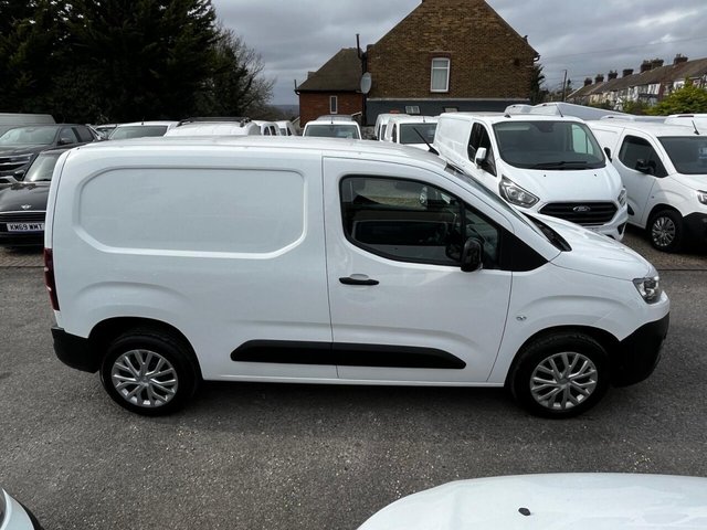 2022 CITROEN BERLINGO - Photo 11