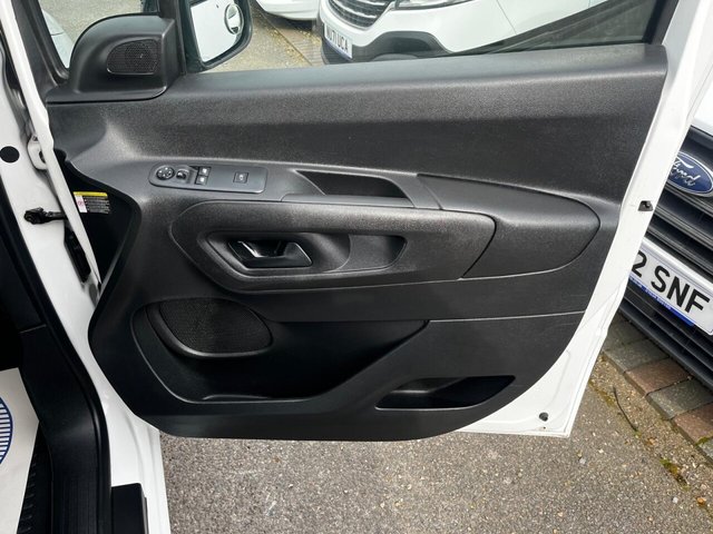 2022 CITROEN BERLINGO - Photo 12