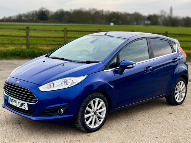 2015 FORD FIESTA - Photo 6