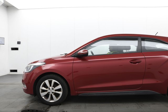 2015 HYUNDAI I20 - Photo 3