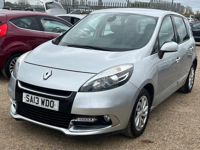 2013 RENAULT SCENIC - Photo 10