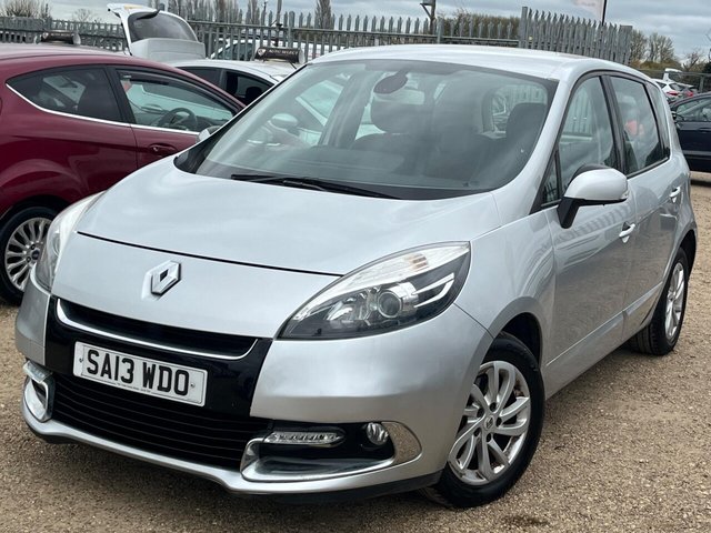 2013 RENAULT SCENIC - Photo 9